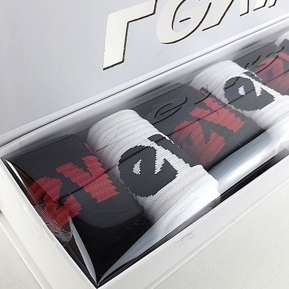 Levi's Men's Half  Cushion Crew Socks 7 Pairs Sock Size 10-13 Shoe Size 8-12.5 - Picture 2 of 8